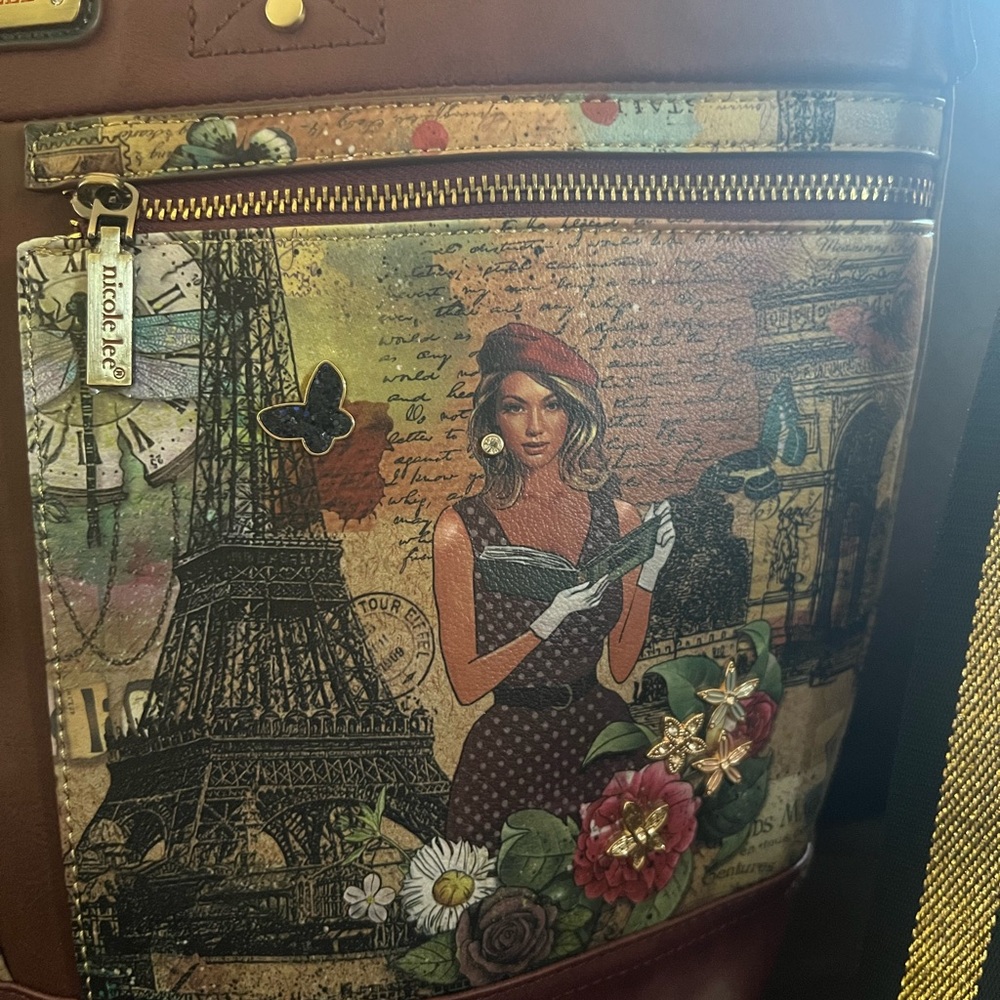 Nicole Lee Tote - Picture 3 of 13
